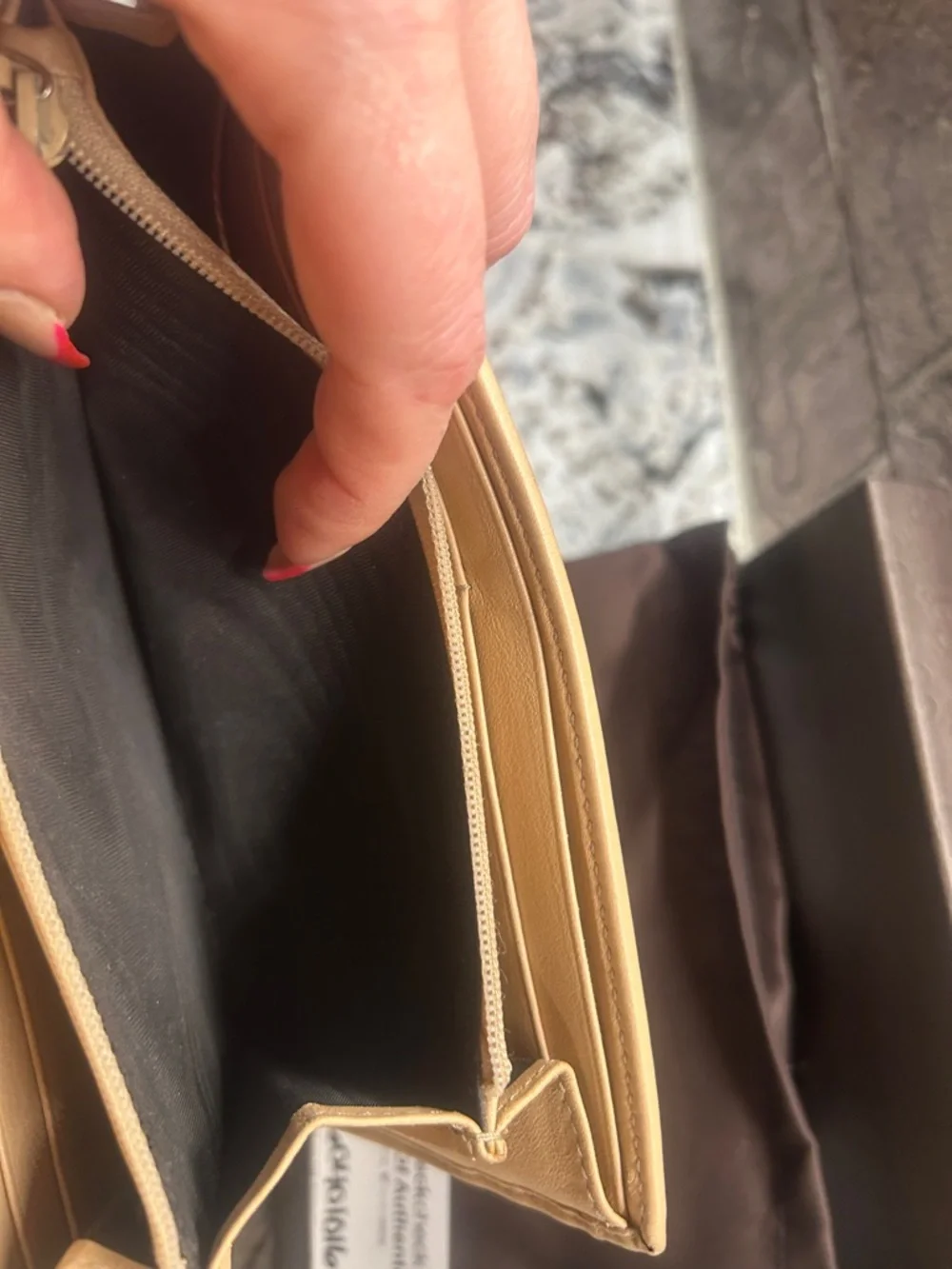 Gucci Brown GG Monogram Continental Wallet with Gold Heart Emblem EUC with COA - Picture 12 of 15